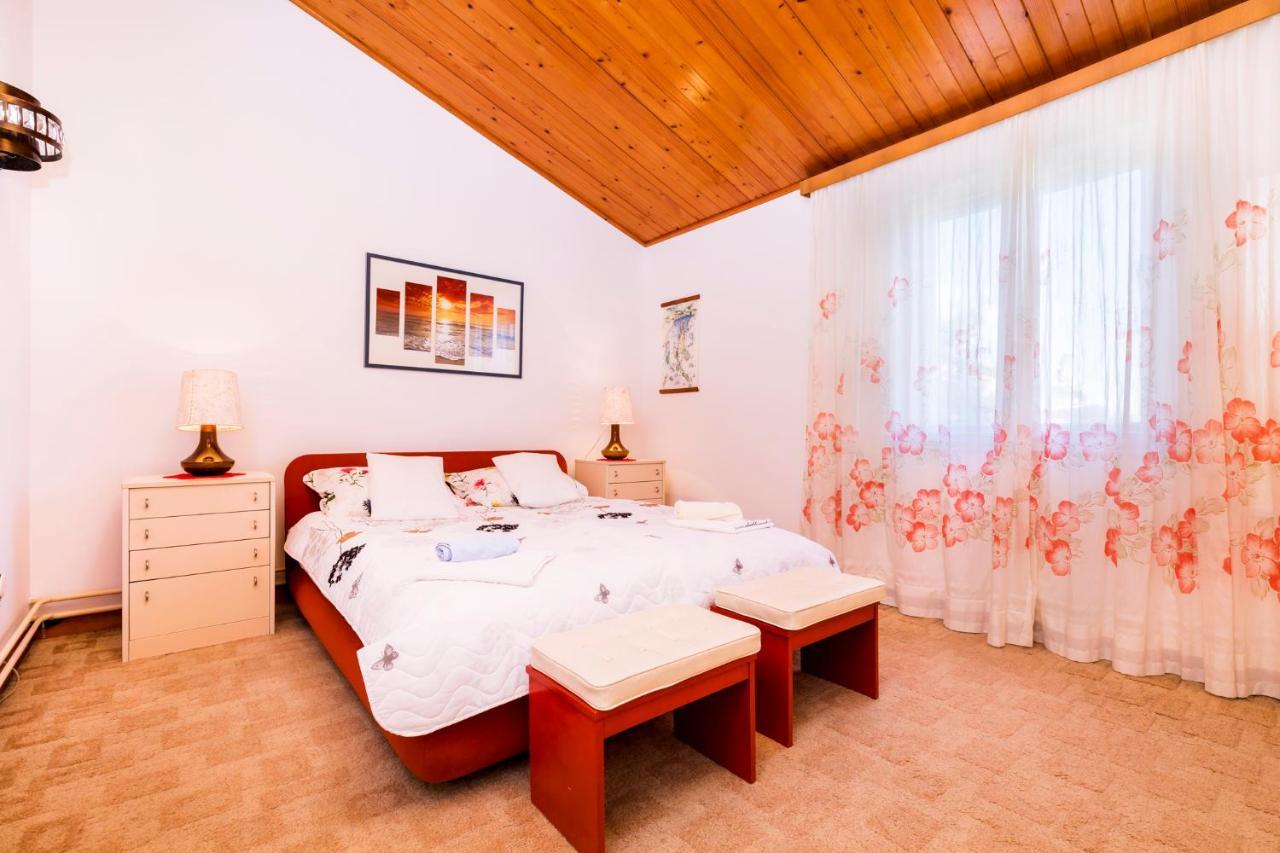 Holiday Home Villa Esperanca Veli Lošinj Extérieur photo