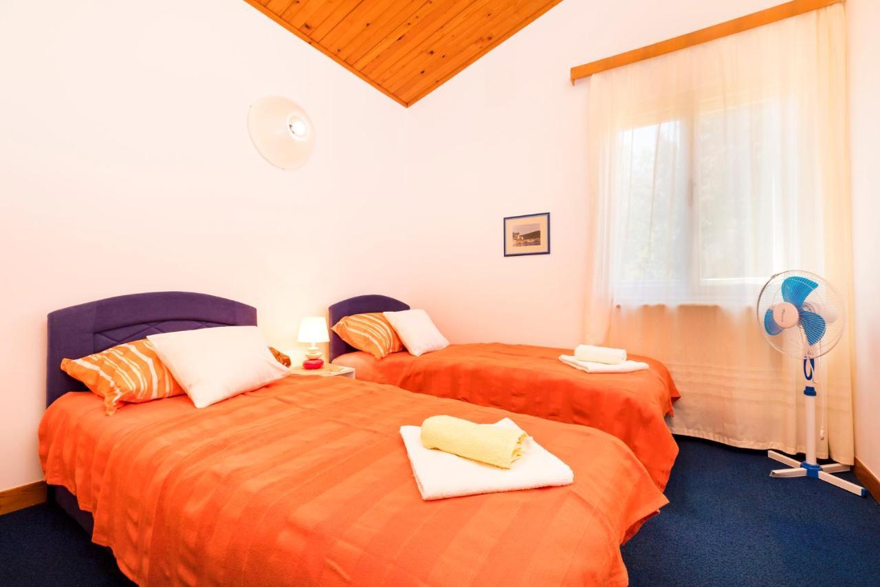 Holiday Home Villa Esperanca Veli Lošinj Extérieur photo