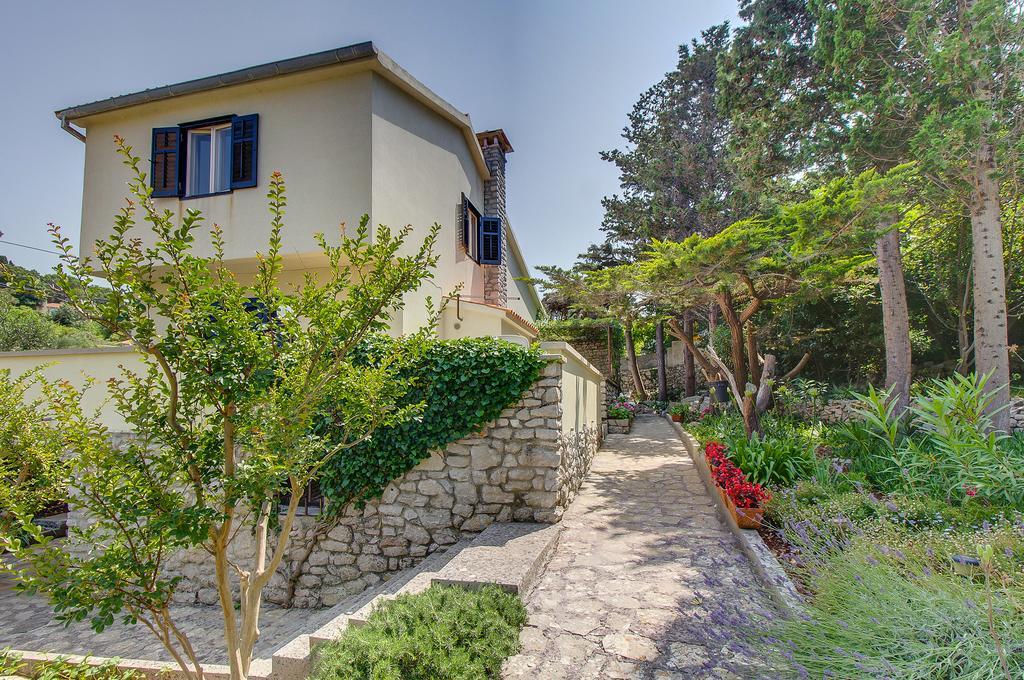 Holiday Home Villa Esperanca Veli Lošinj Extérieur photo